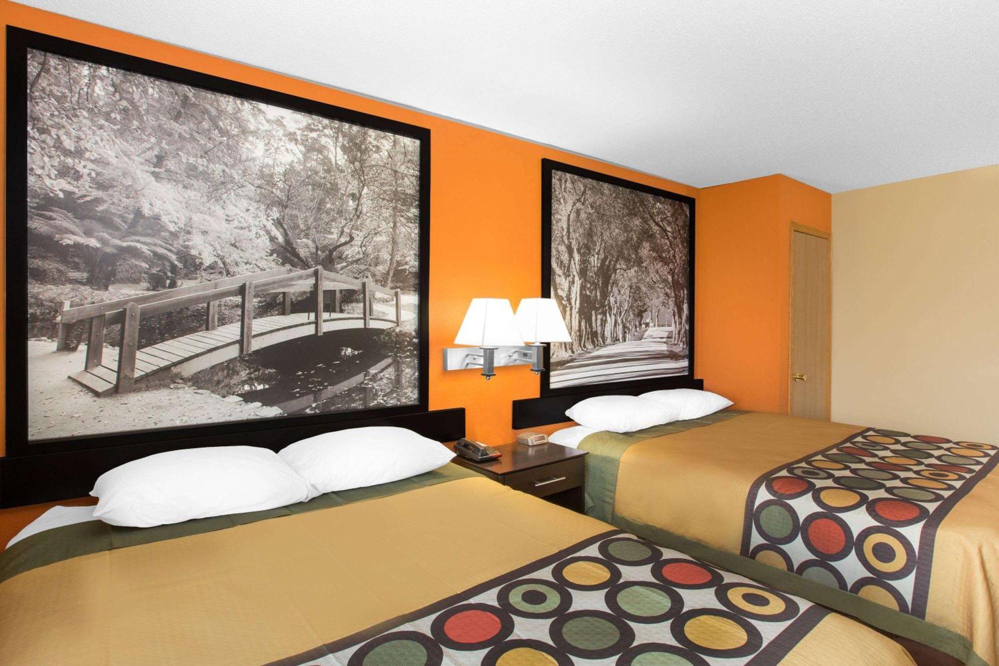 Motel Super 8 By Wyndham Clive Ia Exterior foto